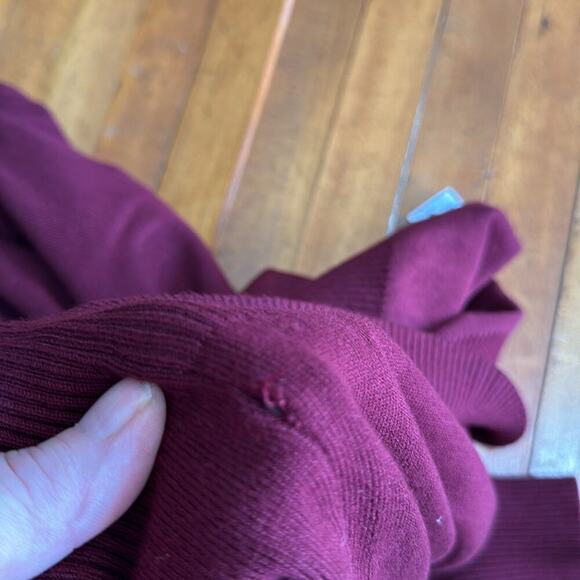 Cielo Burgundy Mock Turtleneck Size M - Picture 5 of 5